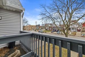 featured image of 3059 N Downer Ave
