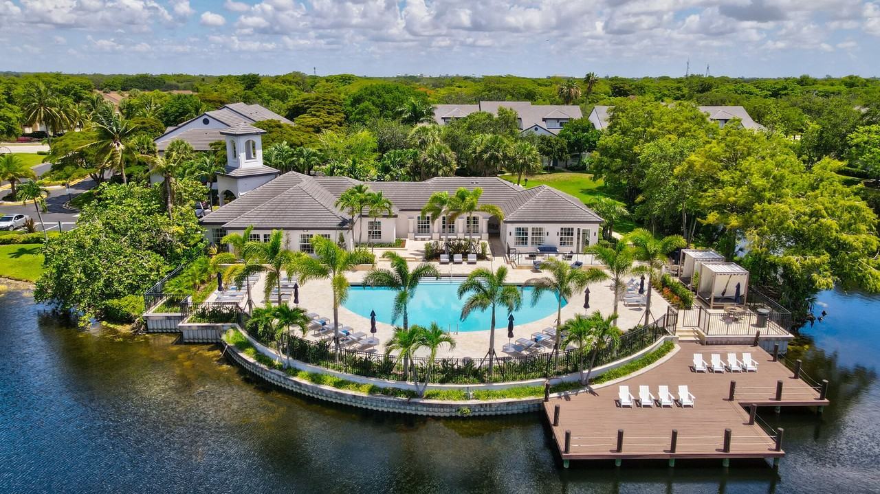St. Tropez Townhomes & Villas - Photo 2 of 50