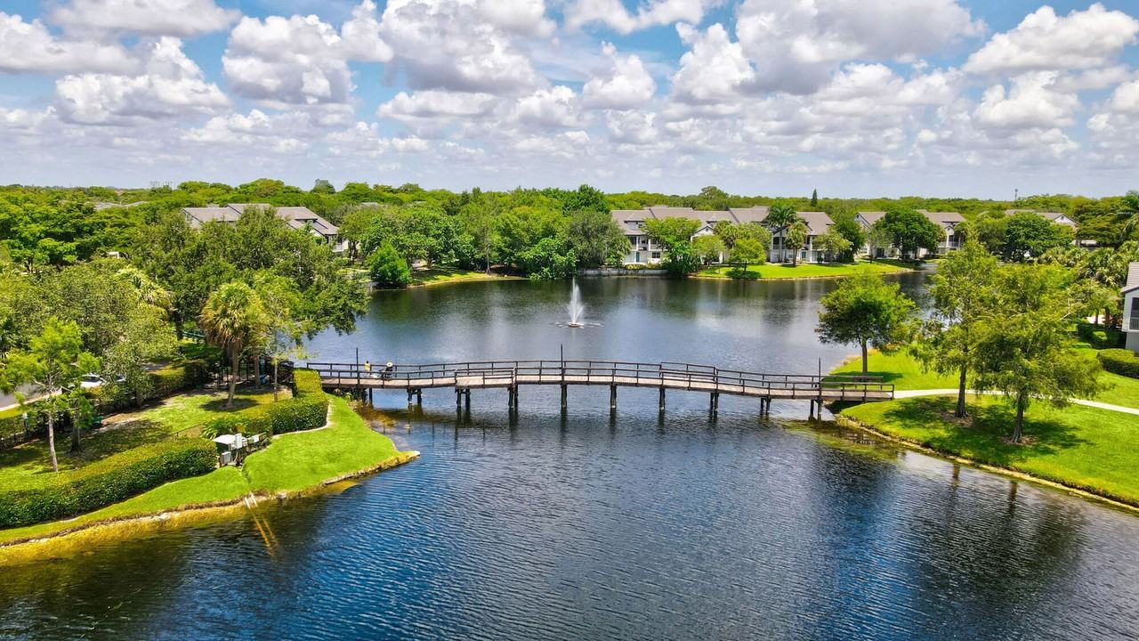 St. Tropez Townhomes & Villas - Photo 5 of 50