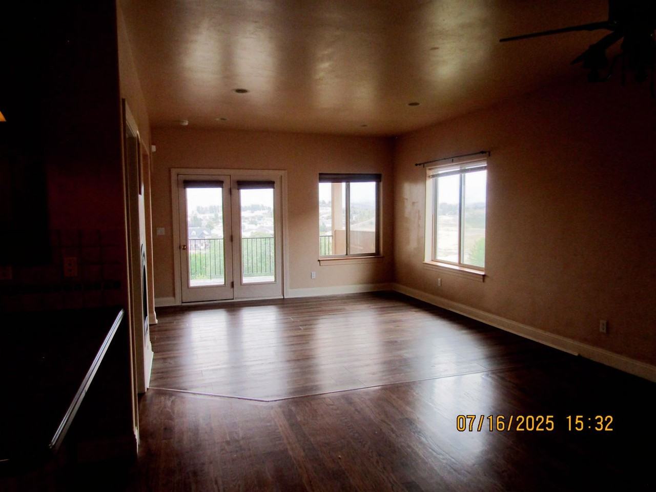 1417 Fir Ct - Photo 2 of 20