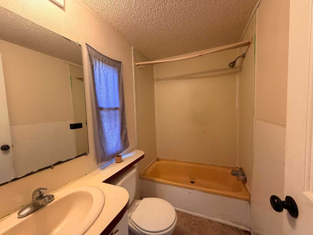 460 Crow Mountain Rd - Photo 5 of 10