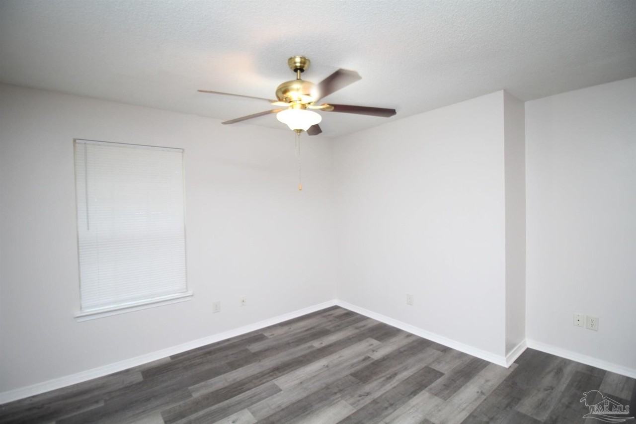 5579 Okaloosa St - Photo 3 of 12