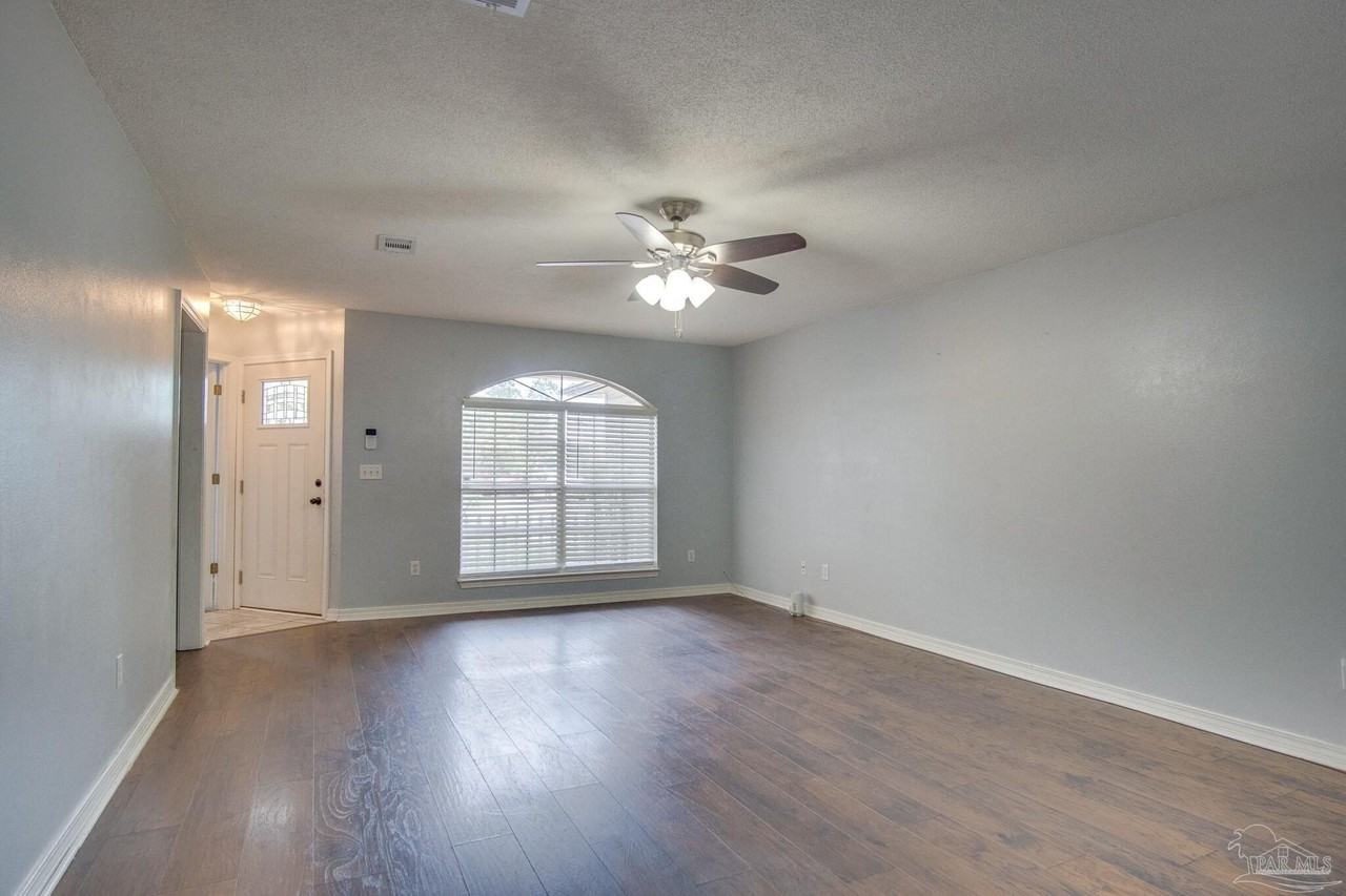 2707 Tupelo Ave - Photo 3 of 19