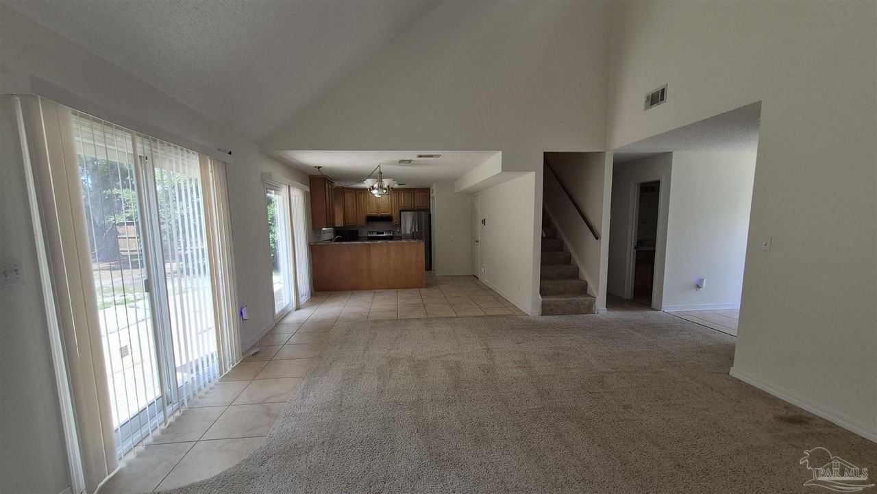 7884 Bay Meadows Dr - Photo 3 of 10