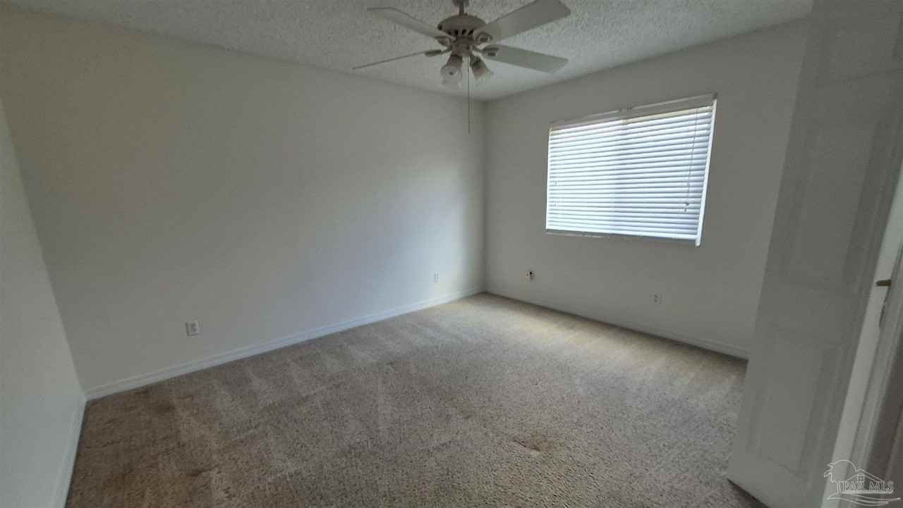 7884 Bay Meadows Dr - Photo 7 of 10