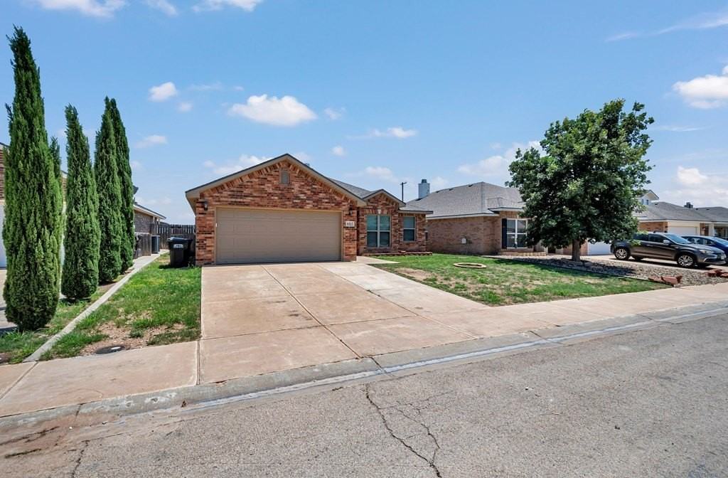6113 Mile High Ln - Photo 2 of 40