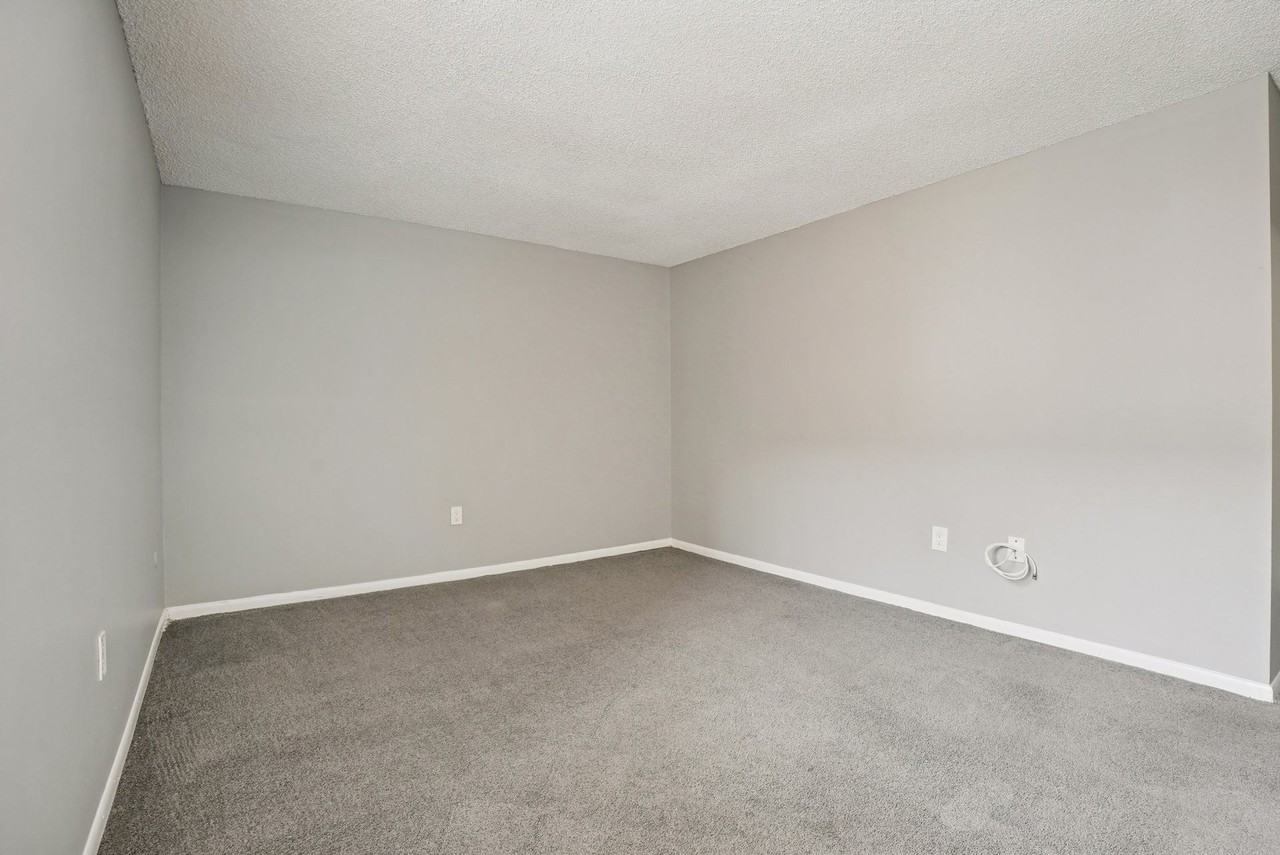 Aspen Apartments in Whitehall - Photo 3 of 50