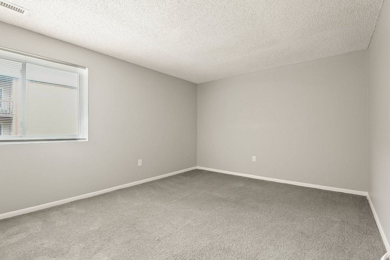 Aspen Apartments in Whitehall - Photo 4 of 50