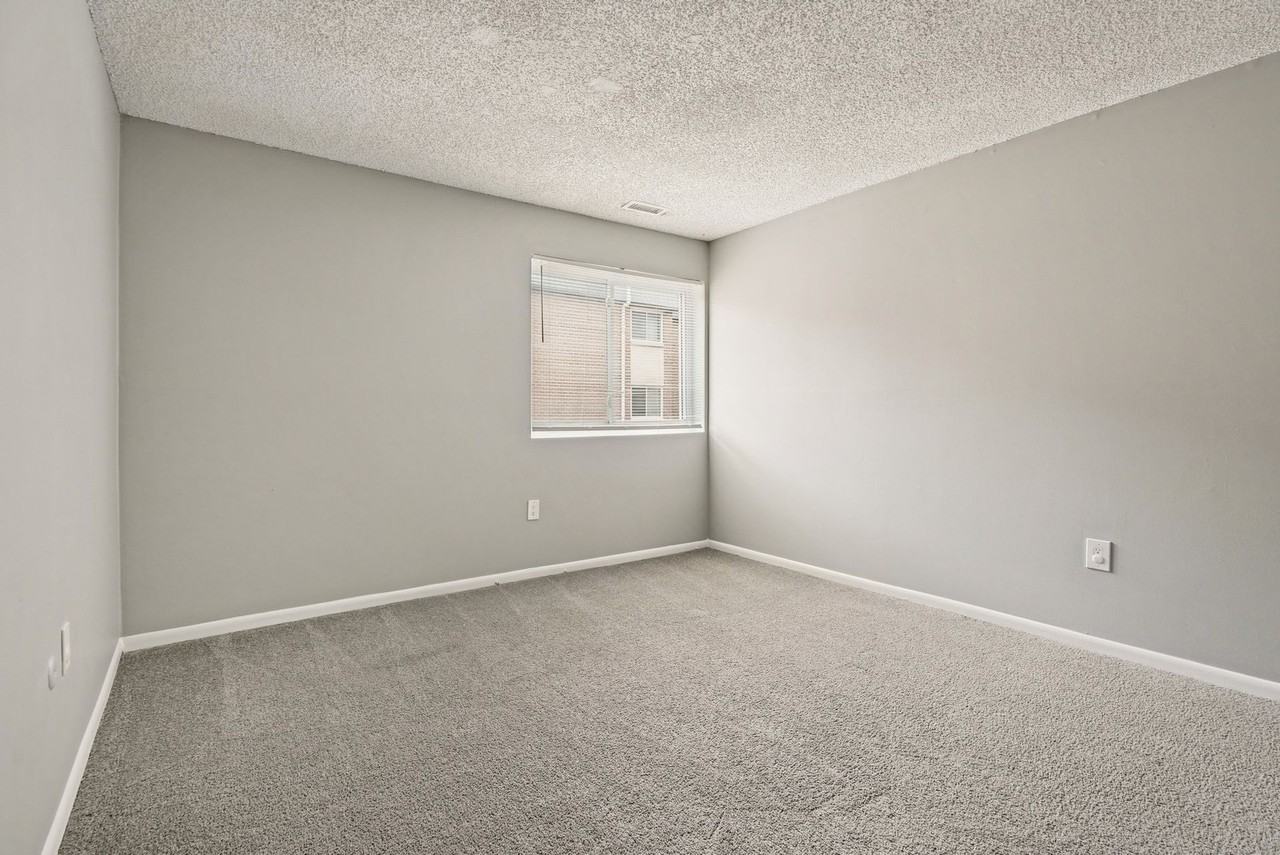Aspen Apartments in Whitehall - Photo 7 of 50
