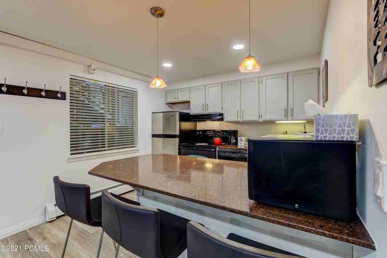1482 Empire Ave #M3 - Photo 5 of 21