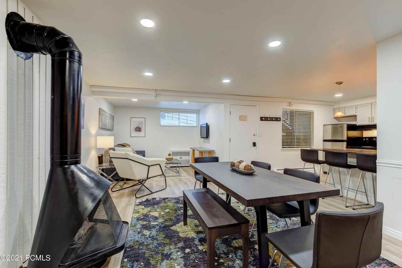 1482 Empire Ave #M3 - Photo 7 of 21