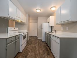 featured image of 805 Ne Kane Dr