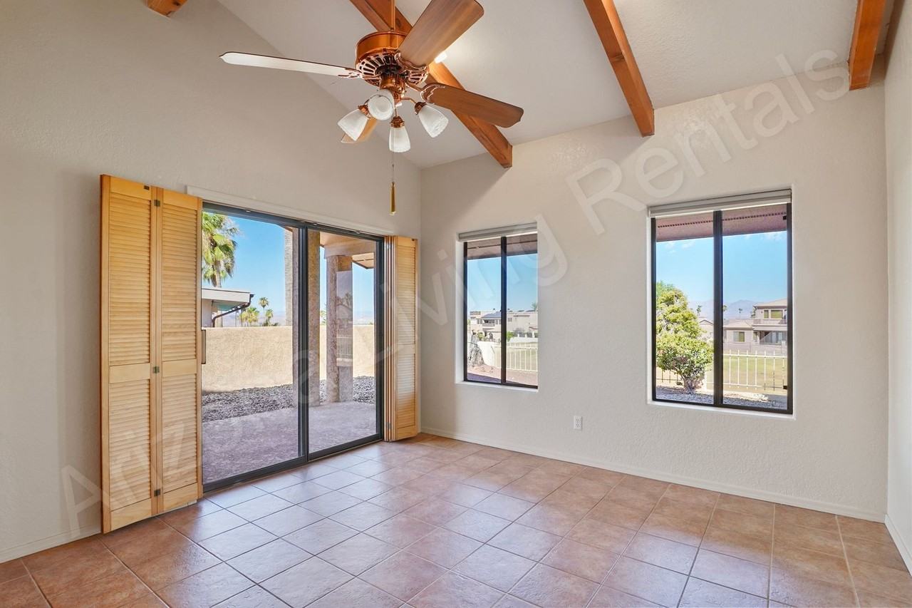 749 Paseo Granada - Photo 6 of 26