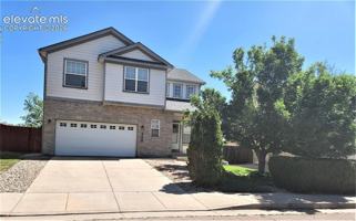 featured image of 796 Ridgebury Pl