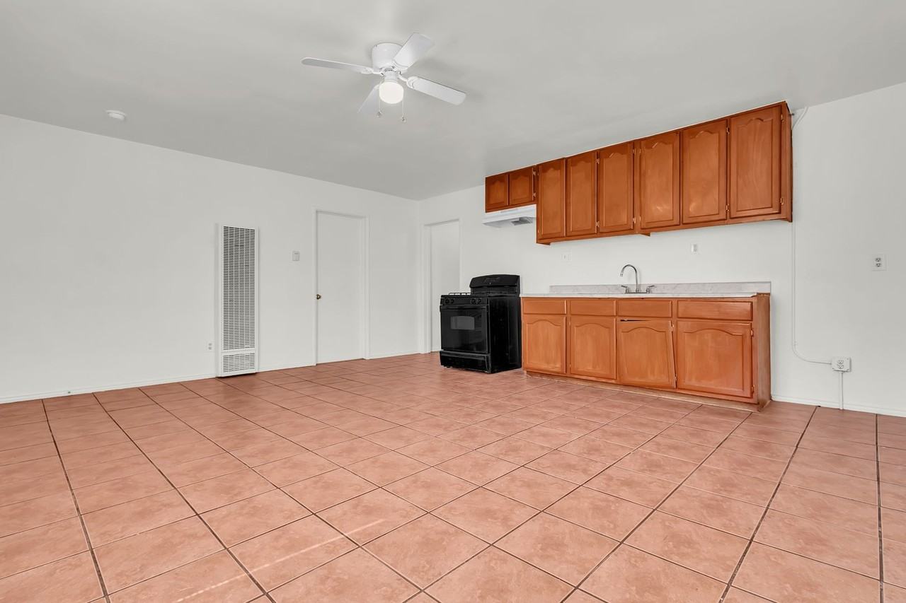 1166 E 43rd Pl - Photo 5 of 17