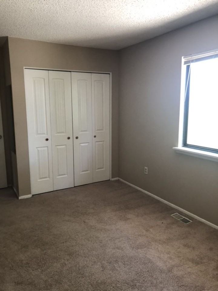 2033 Gyros Cir #166 - Photo 5 of 12