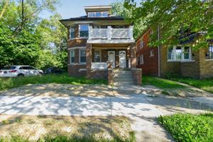 featured image of 1923 W Bethune St