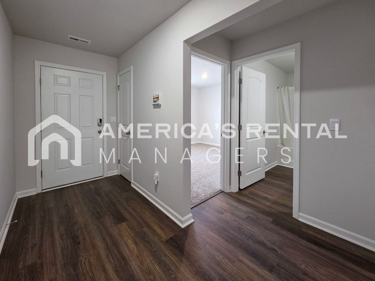 1508 Heritage Cir Se - Photo 5 of 40