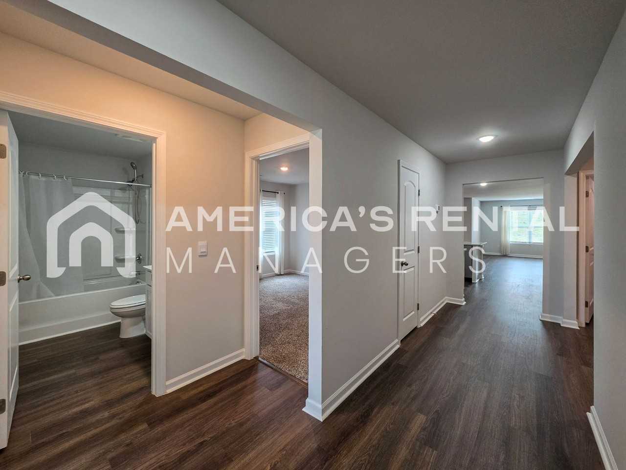 1508 Heritage Cir Se - Photo 6 of 40