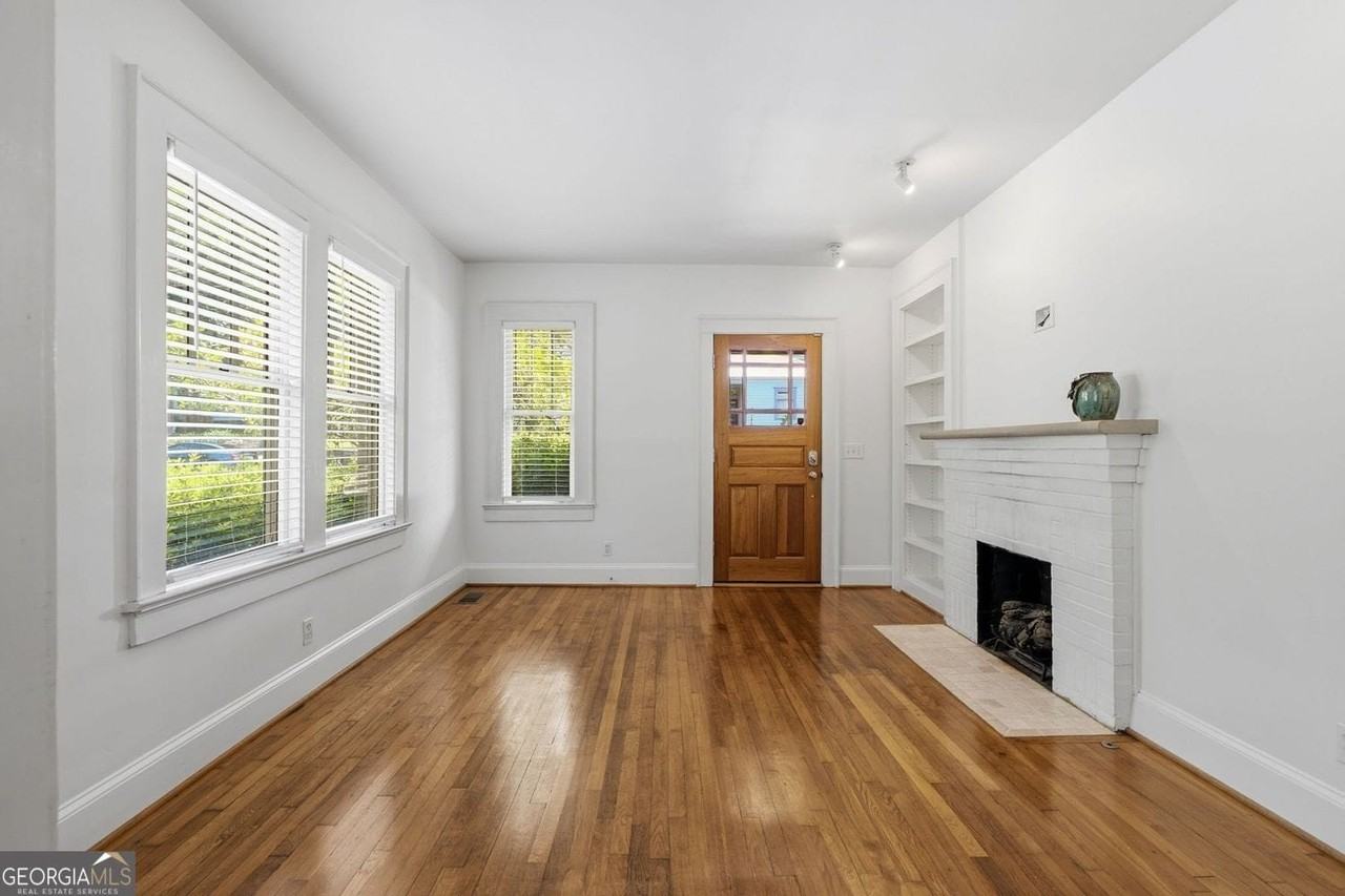 927 Park Ave Se - Photo 6 of 48