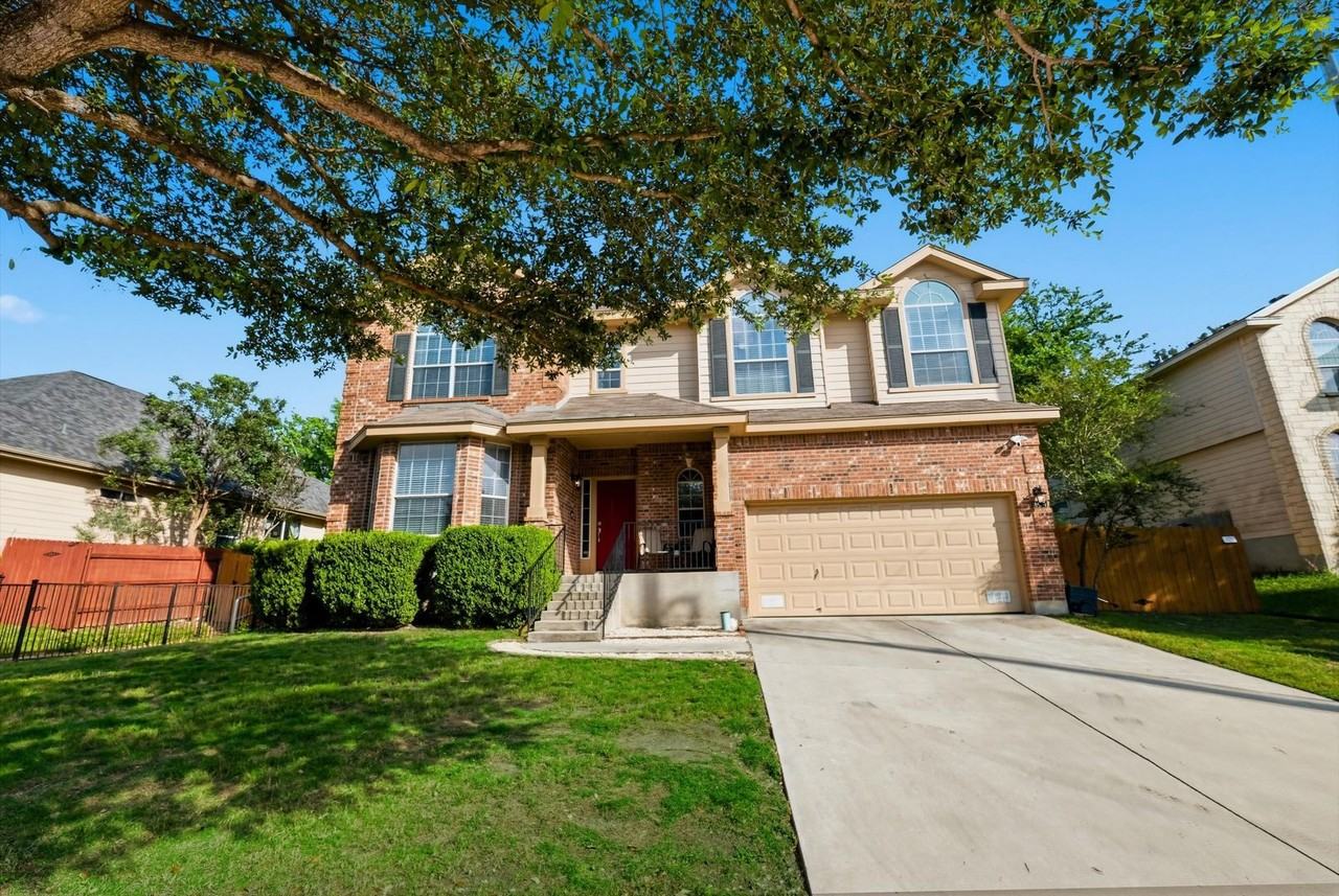 16954 Darien Wing - Photo 2 of 35