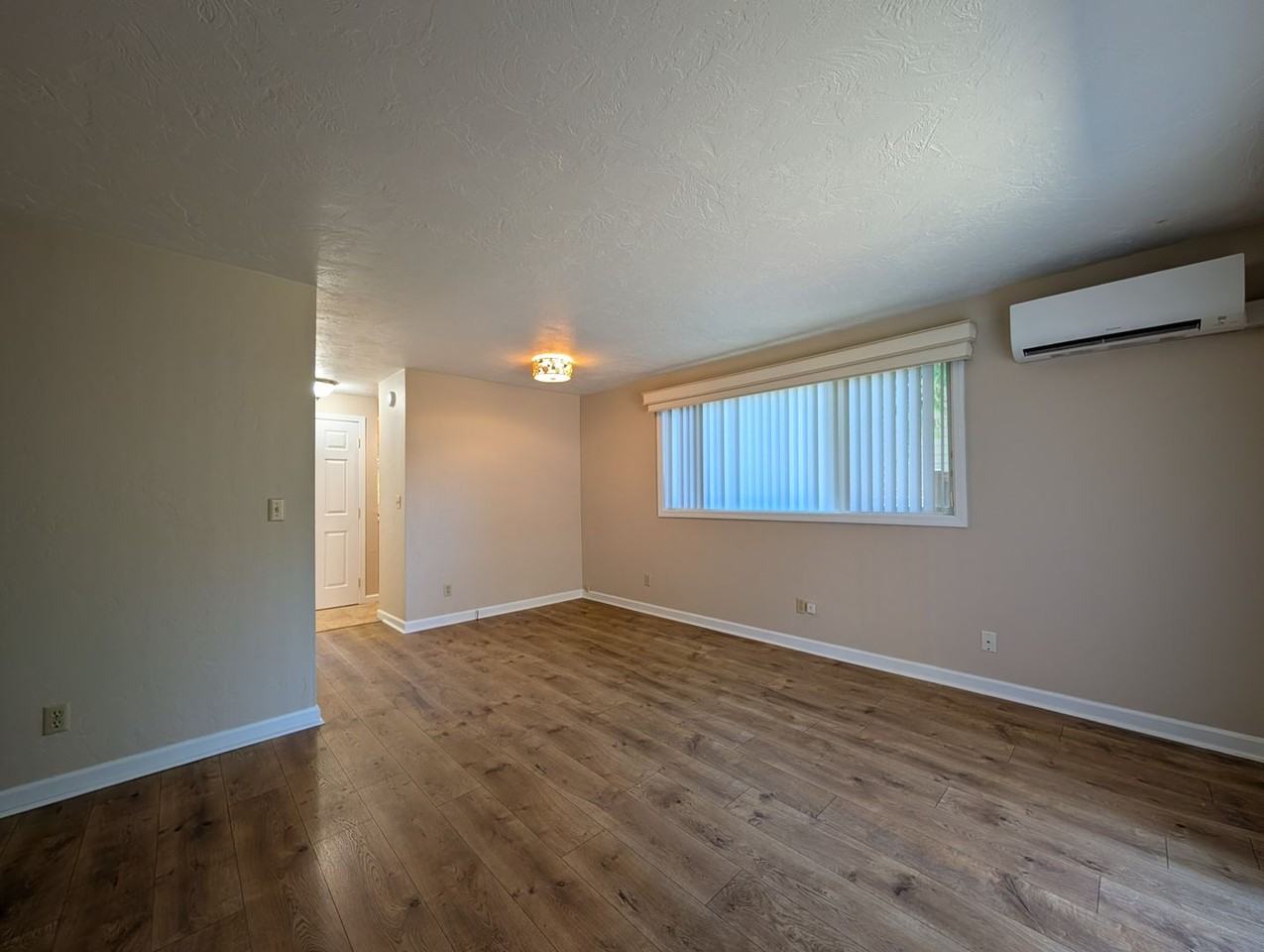 1528 Fetters Loop - Photo 5 of 16