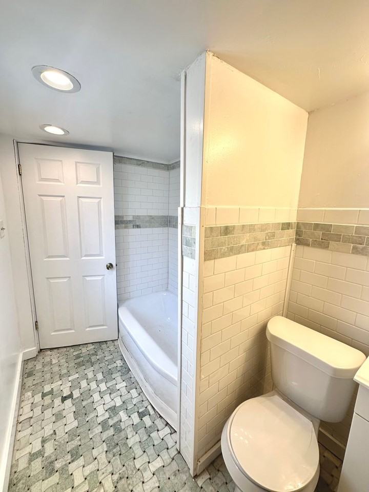 2110 Larkins Way - Photo 5 of 8