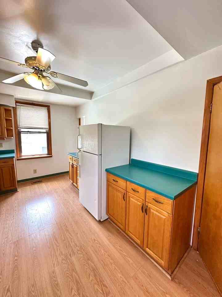 2110 Larkins Way - Photo 3 of 10