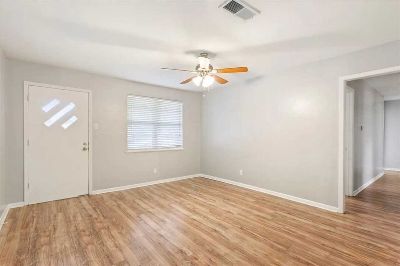 316 Cranbrook Dr - Photo 6 of 24