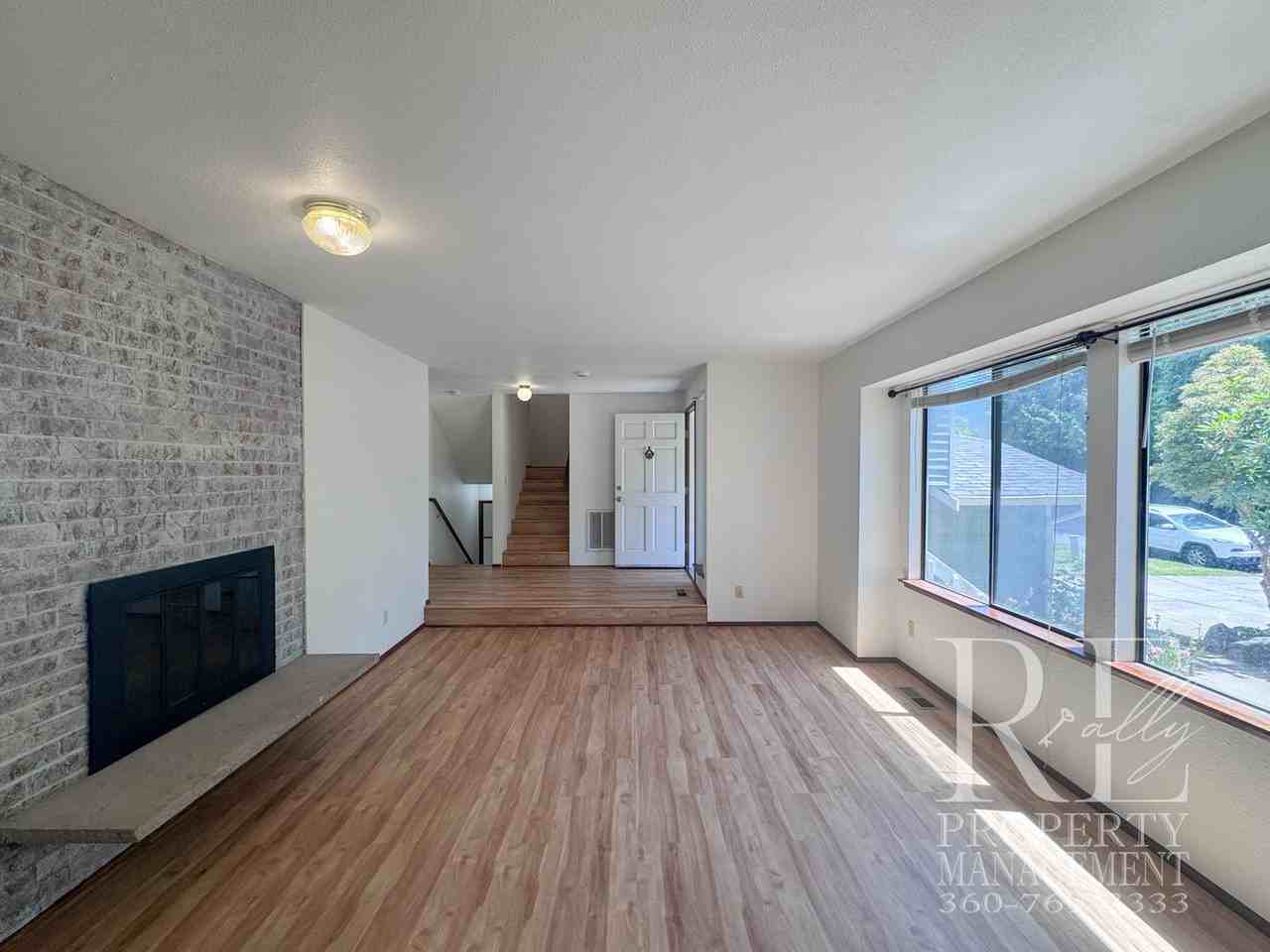 2228 Ne Ridgewood Dr - Photo 4 of 27