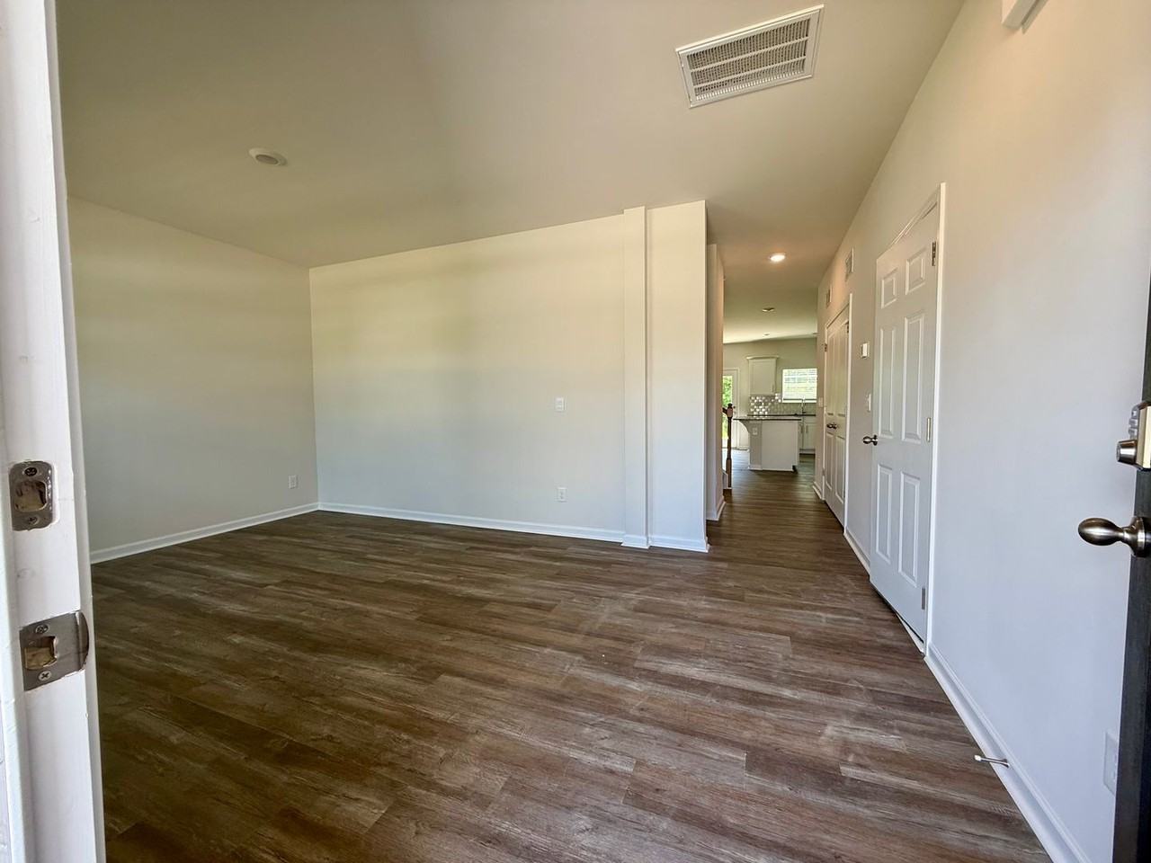 1608 Secrest Commons Dr - Photo 3 of 29
