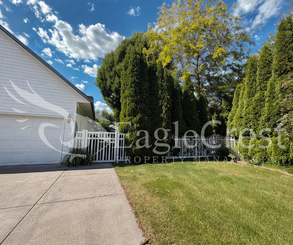 1211 Yellowhawk Way - Photo 2 of 35