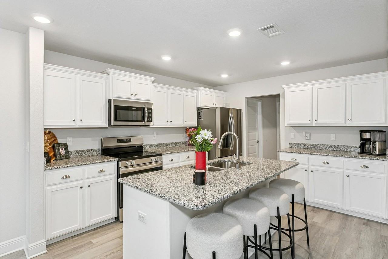 2613 Prominence Ln - Photo 3 of 23