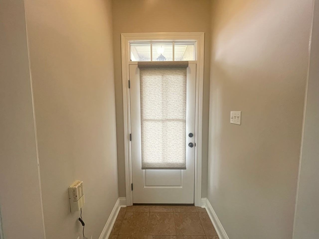 624 Riverscape Dr - Photo 3 of 17