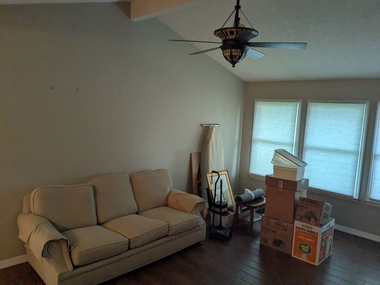 2502 Charla Cir - Photo 4 of 15