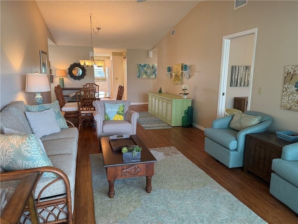 675 W Lake Jasmine Cir #204 - Photo 7 of 35