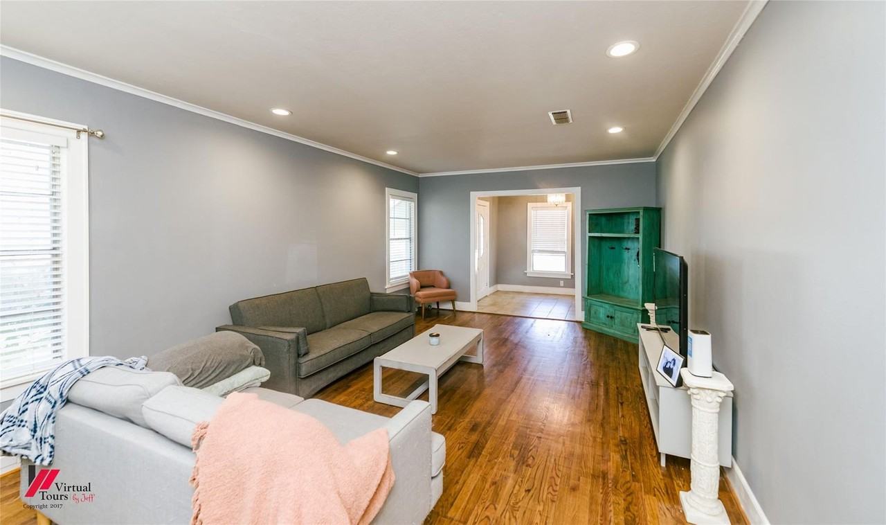 3836 Maryland Ave - Photo 3 of 36