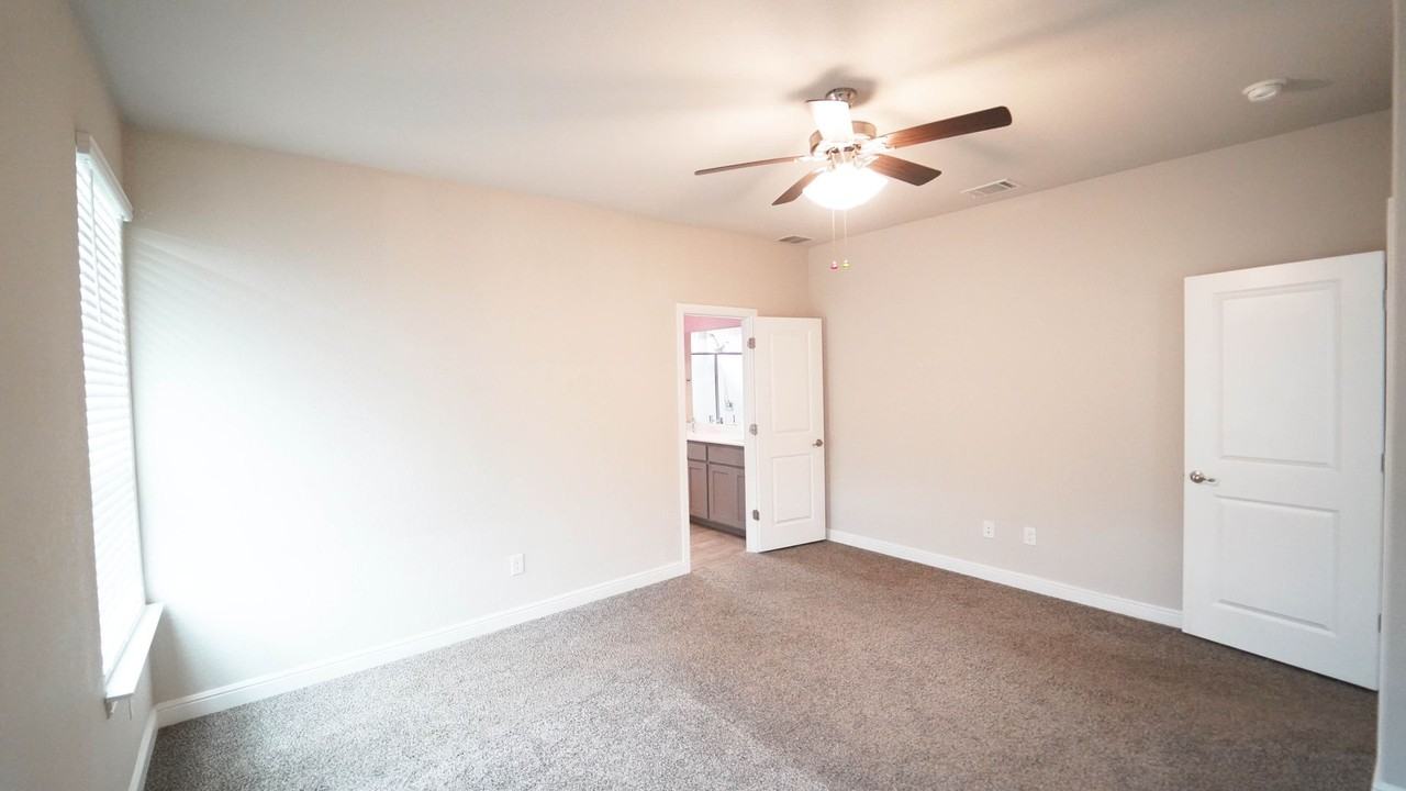 2401 Goodnight Ranch Dr - Photo 7 of 17