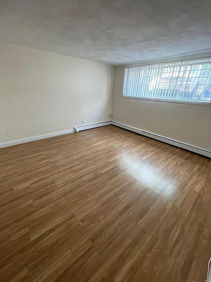 88 Gardner St #2B - Photo 2 of 12