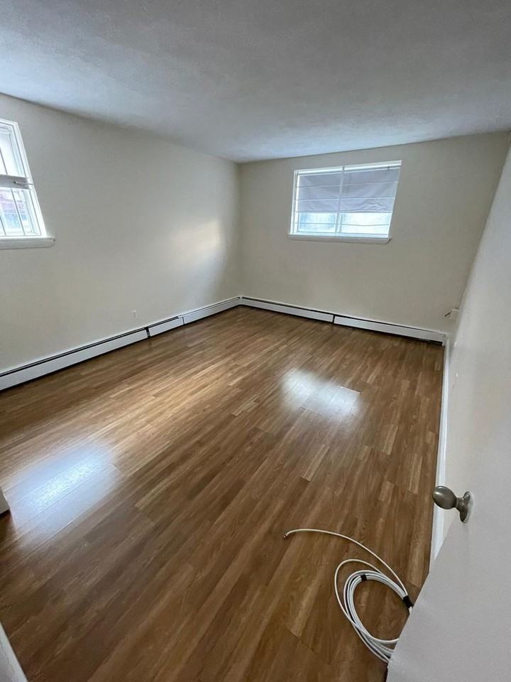 88 Gardner St #2B - Photo 7 of 12