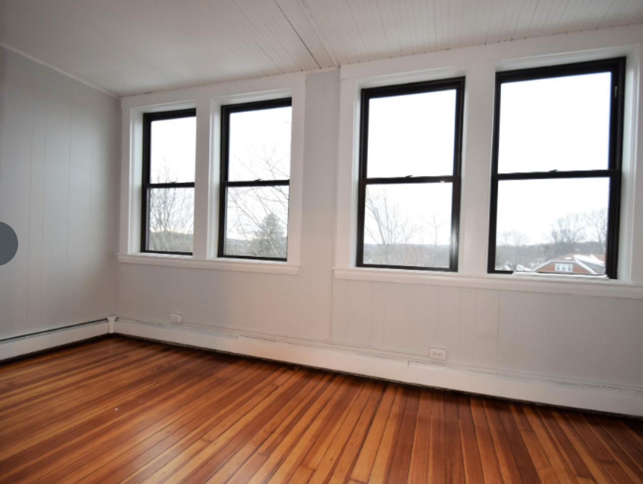 15 South St - Photo 2 of 5