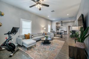 featured image of 112 Dreiss St