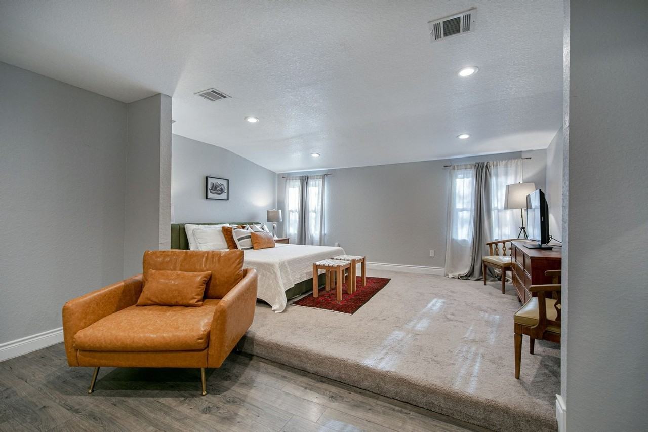 112 Dreiss St - Photo 7 of 22