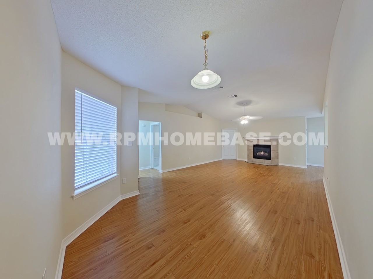 942 Ibis Way - Photo 2 of 19