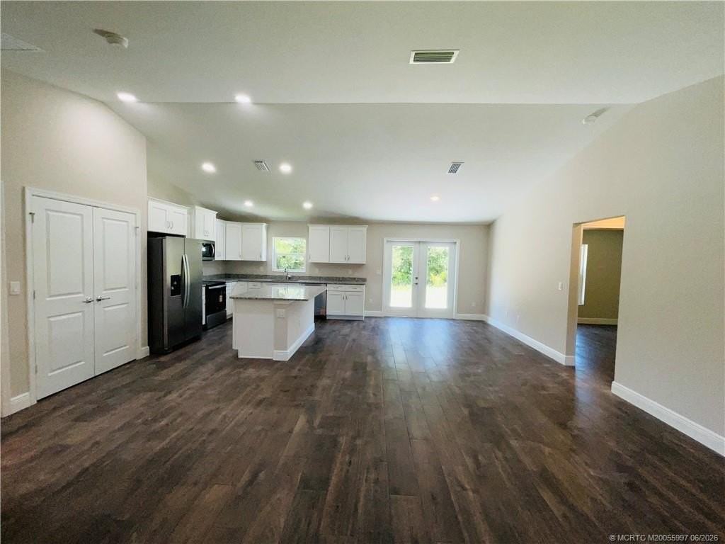 7008 Salerno Rd - Photo 3 of 10