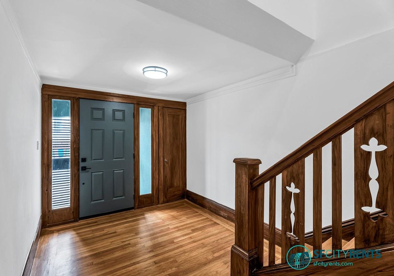 814 41st Ave - Photo 3 of 34