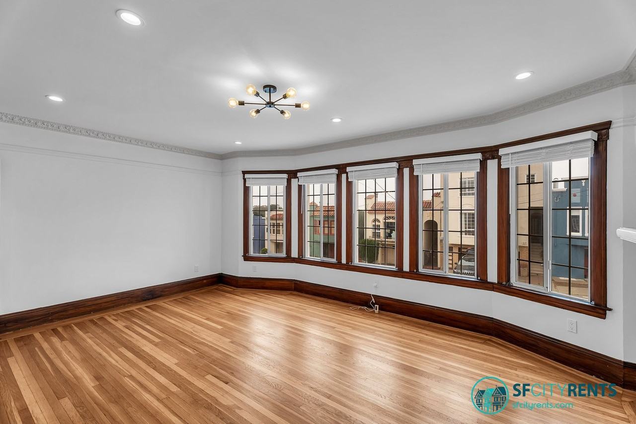814 41st Ave - Photo 6 of 34