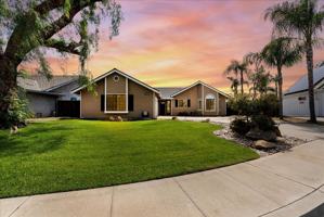 featured image of 285 W Ash Ave