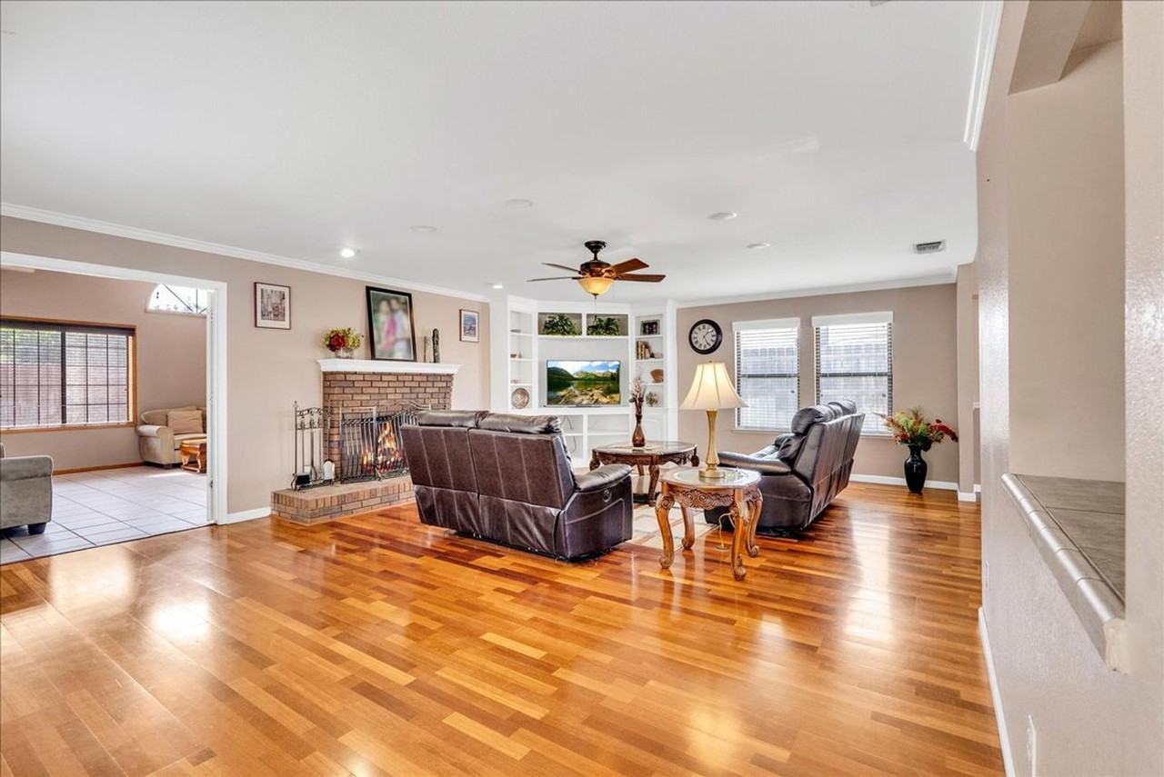 285 W Ash Ave - Photo 5 of 24