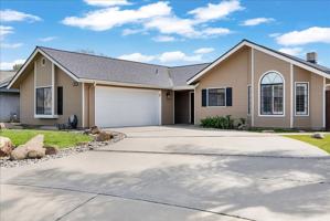 featured image of 285 W Ash Ave